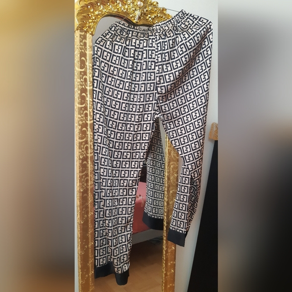 Pajama set - Picture 4 of 4